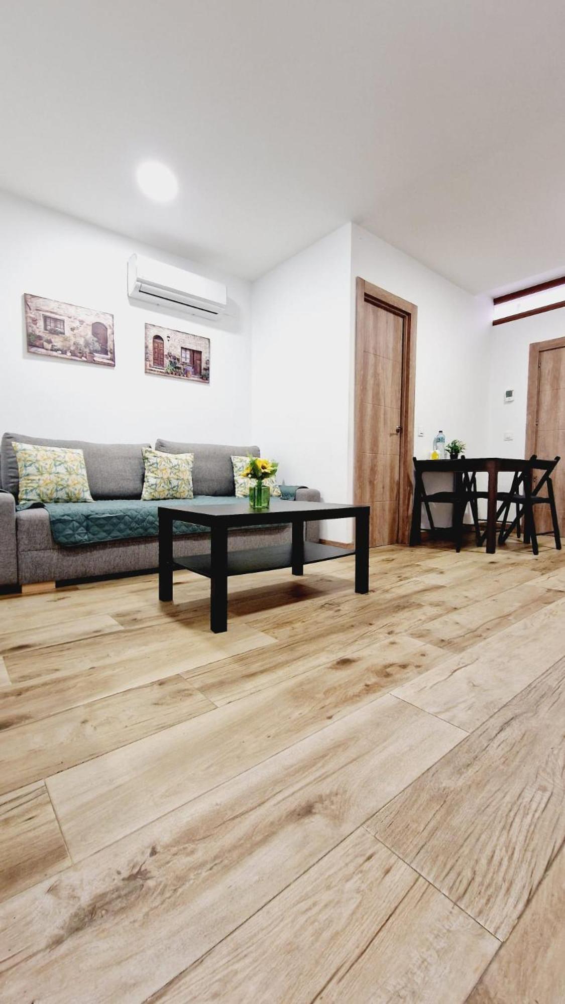 Apartament Almendrales Madryt Zewnętrze zdjęcie