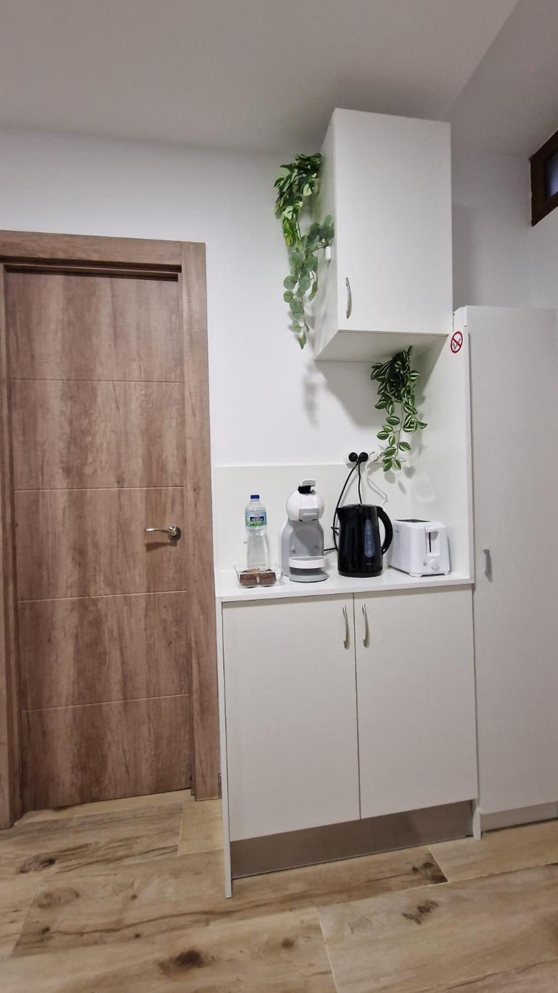 Apartament Almendrales Madryt Zewnętrze zdjęcie