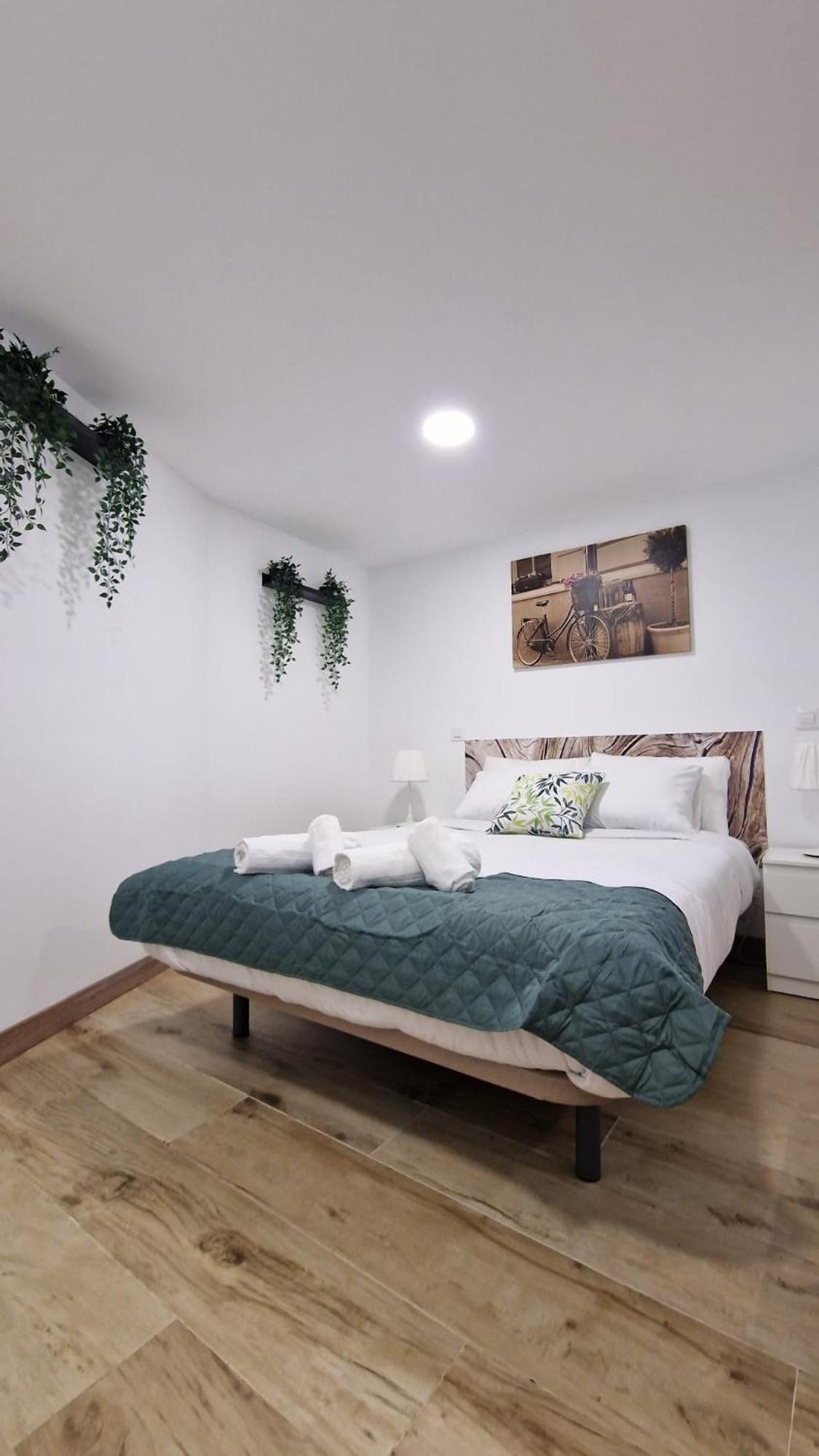 Apartament Almendrales Madryt Zewnętrze zdjęcie